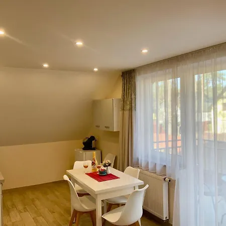 Apartment U Lucyny I Lecha Łukęcin