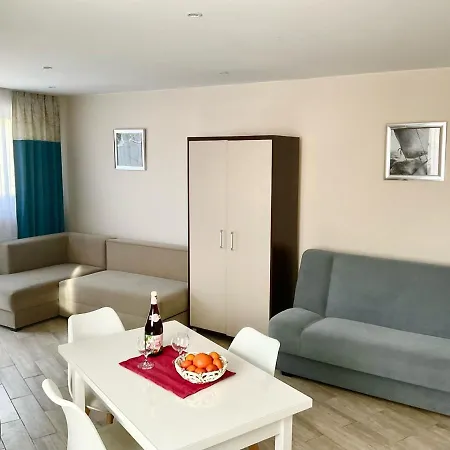 U Lucyny I Lecha * Łukęcin