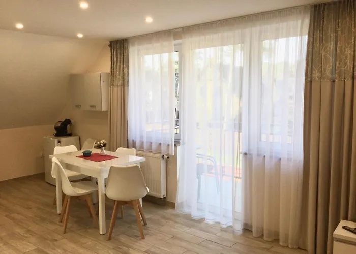 U Lucyny I Lecha شقة Łukęcin